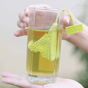 Basic Materials eiffel tower silcone tea strainer 1 count